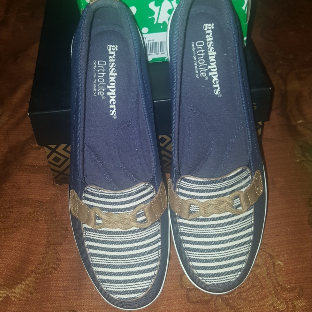 Women's shoes
